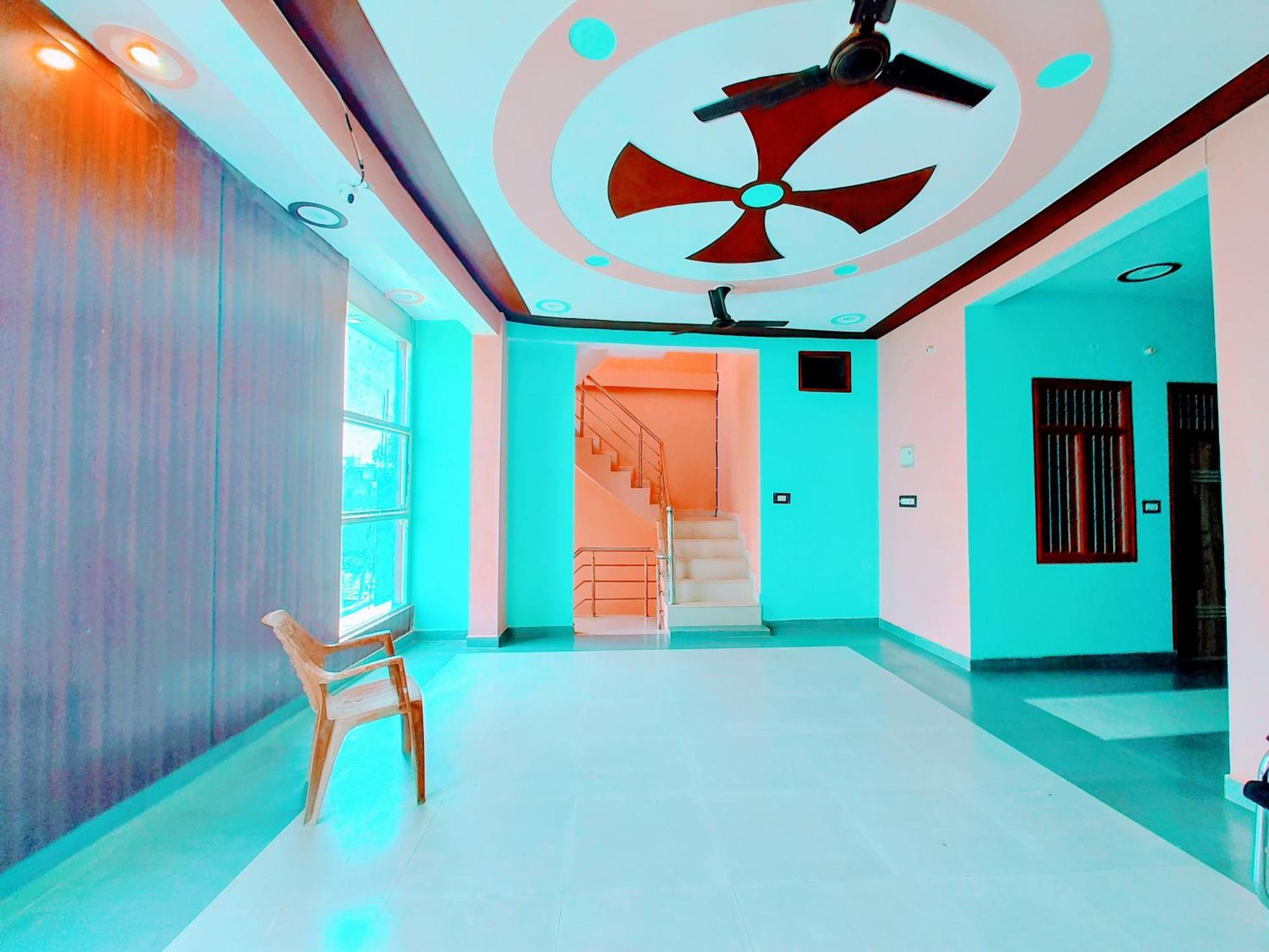 Hotel Raghukul Ayodhya エクステリア 写真