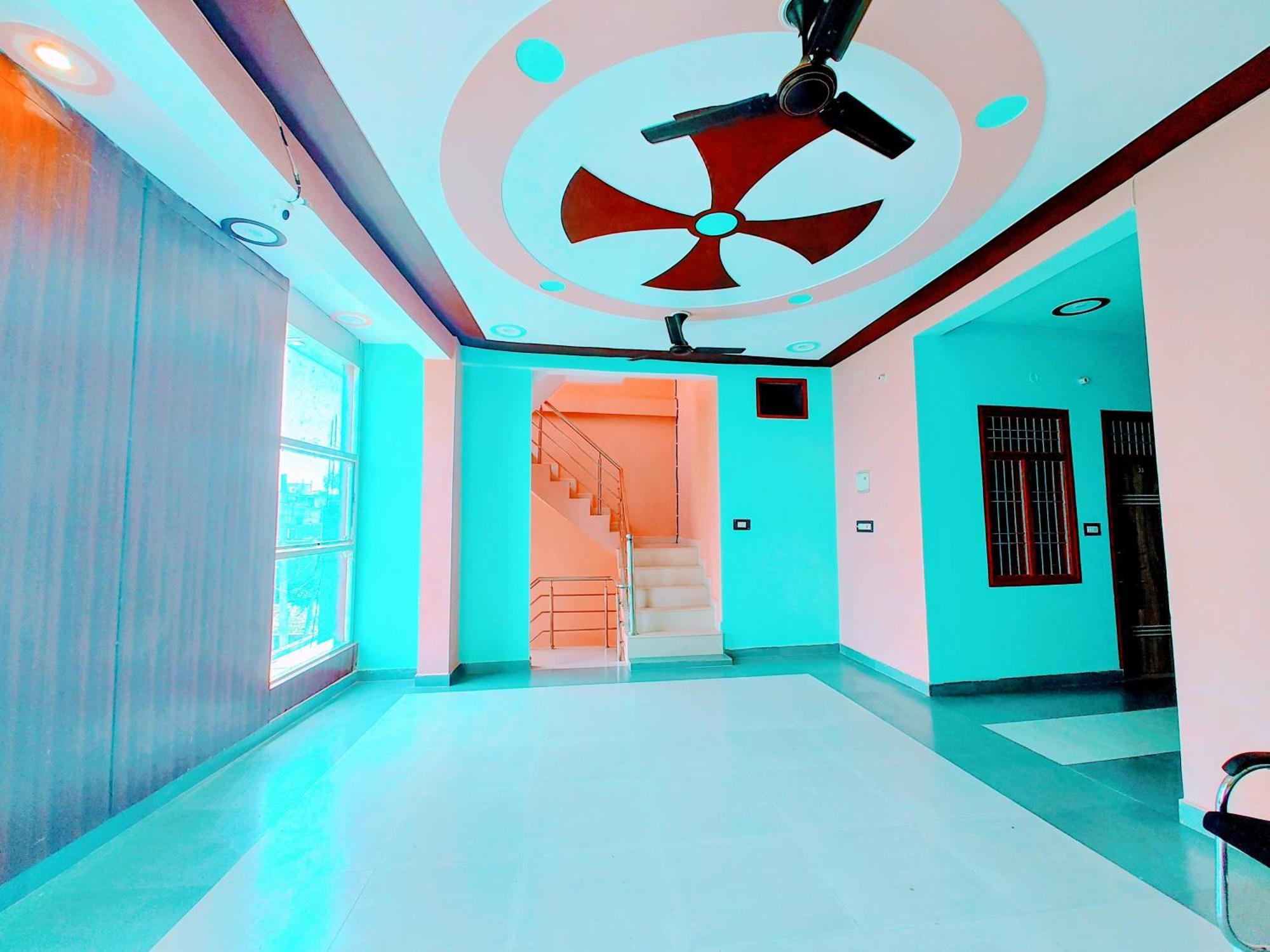 Hotel Raghukul Ayodhya エクステリア 写真