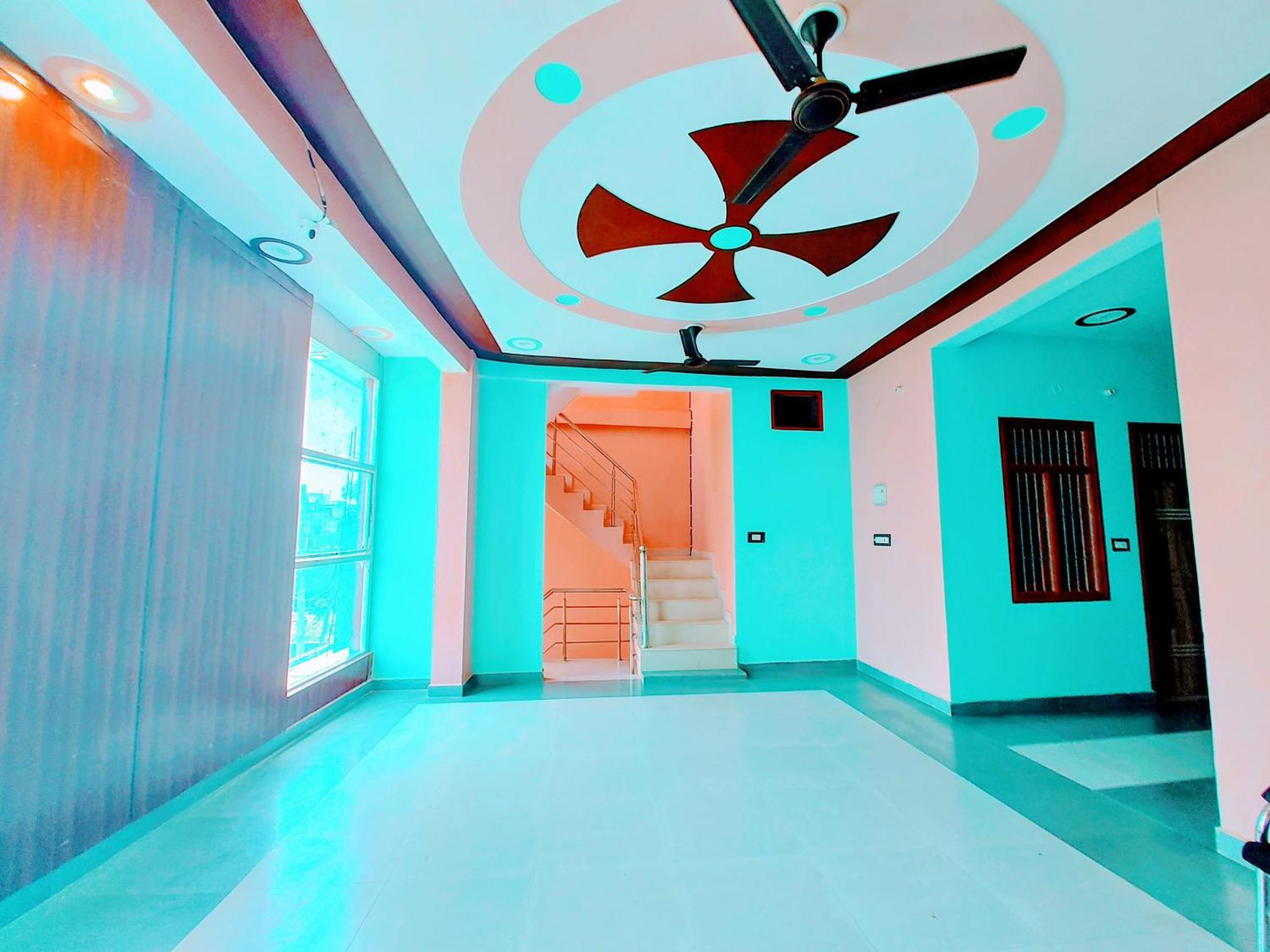 Hotel Raghukul Ayodhya エクステリア 写真