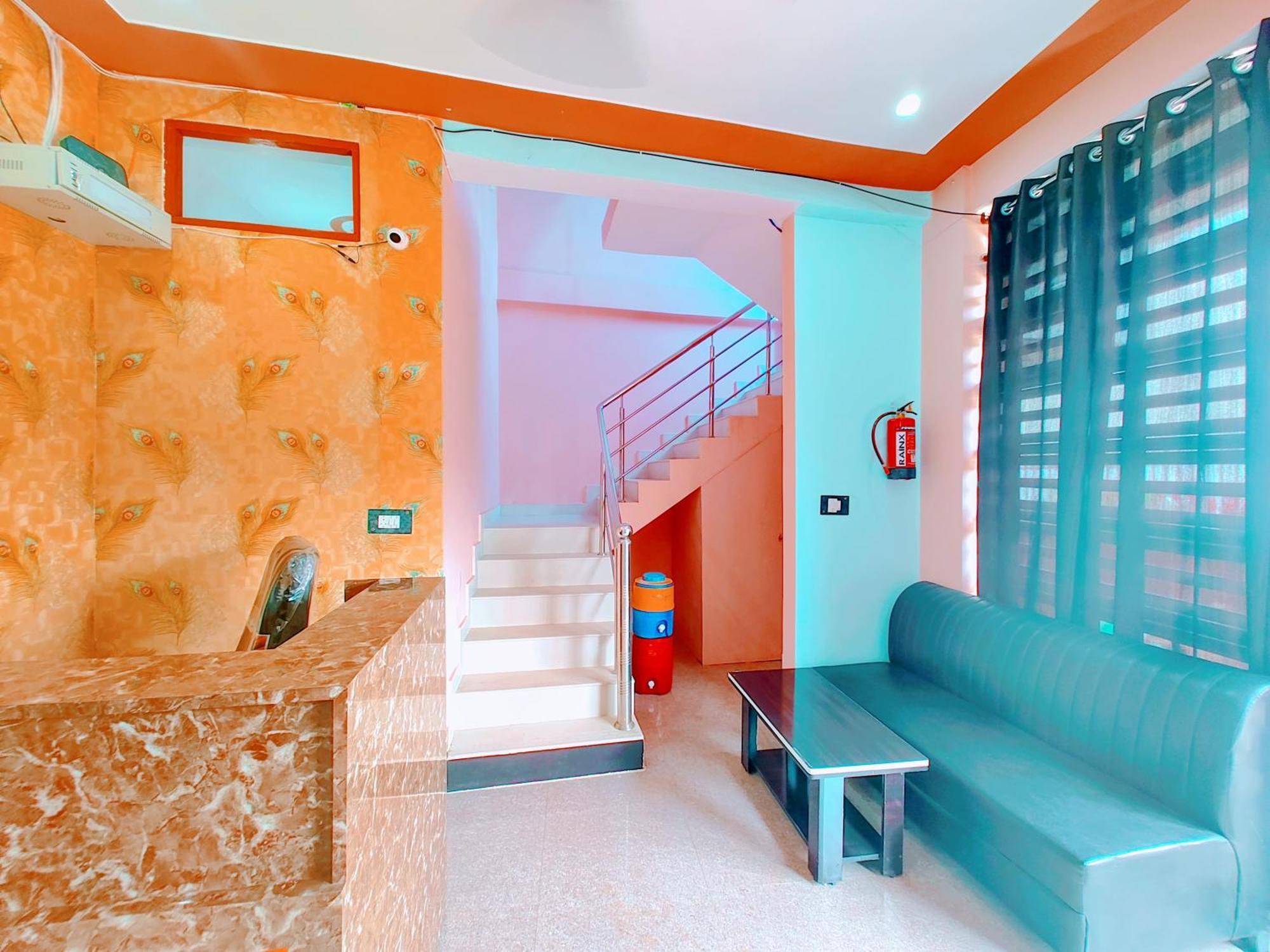 Hotel Raghukul Ayodhya エクステリア 写真